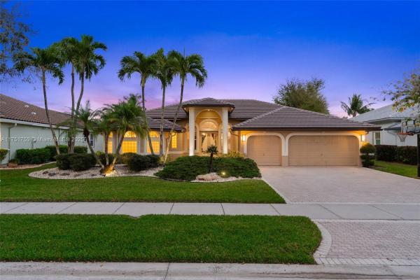 Kensington Glen, 5135 Kensington Cir, Coral Springs, Florida 33076, image 1