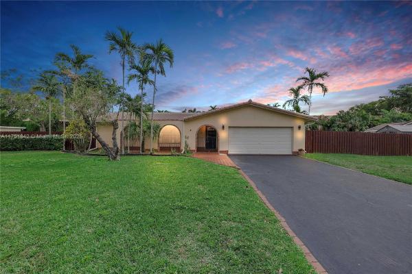 Coral Springs Country Club, 2971 NW 106th Ave, Coral Springs, Florida 33065, image 1