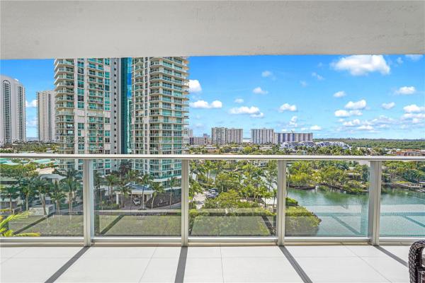 Parque Towers, 300 Sunny Isles Blvd #4-808, Sunny Isles Beach, Florida 33160, image 3