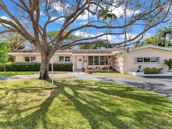 Helenwood Estates, 13800 SW 79th Ct, Palmetto Bay, Florida 33158, image 1