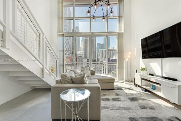 Vizcayne South, 253 NE 2nd St #618, Miami, Florida 33132, image 1