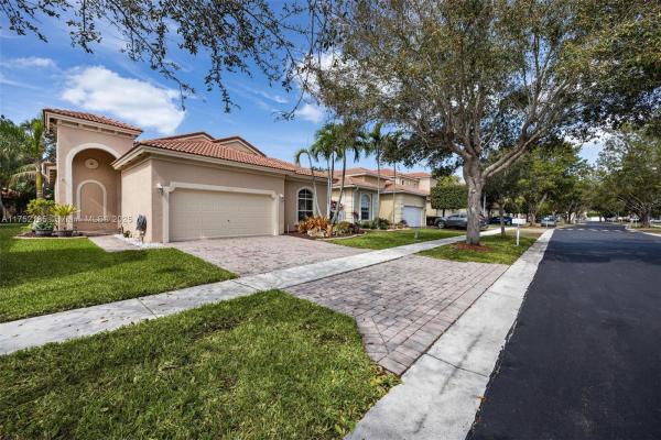Portofino Lakes, 1660 NE 37th Ave, Homestead, Florida 33033, image 1