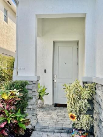Veleiros At Crystal Lake, 1110 Verde Ct, Deerfield Beach, Florida 33064, image 3