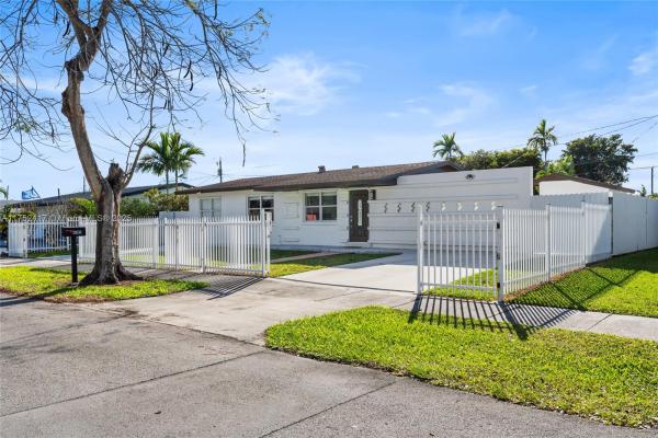 Benson Manor, 20130 SW 106th Ave, Cutler Bay, Florida 33189, image 1