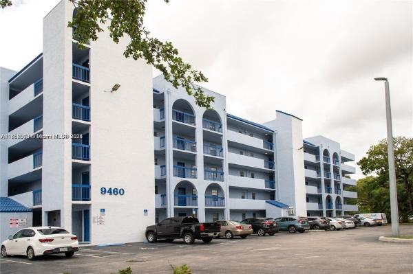 Bleau Grotto, 9460 Fontainebleau Blvd #132, Fountainebleau, Florida 33172, image 1