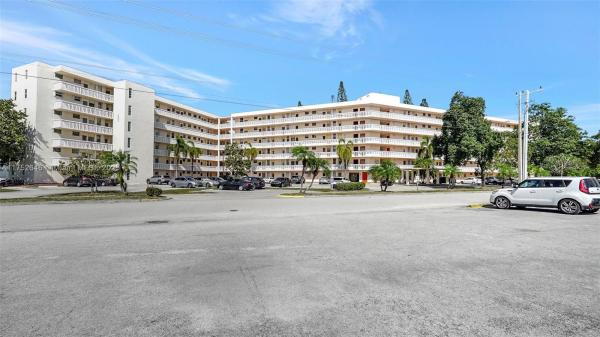 Point East, 2905 Point East Dr #L208, Aventura, Florida 33160, image 1