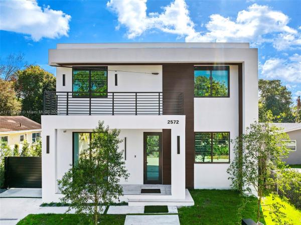 2572 NE 182nd Ter 0, North Miami Beach, Florida 33160, image 1
