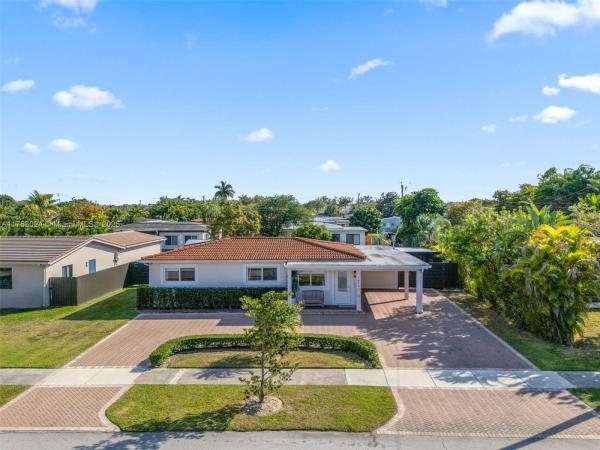 Builders Estates, 7820 SW 33rd Ter, Westchester, Florida 33155, image 1