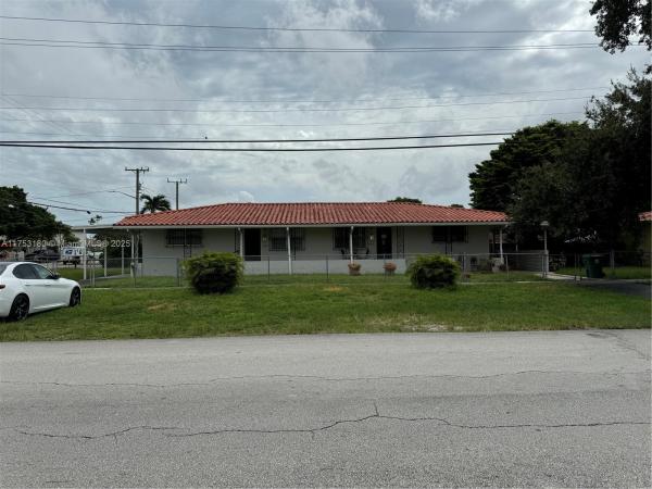 Twelfth Street Manors, Miami, Florida 33125, image 1