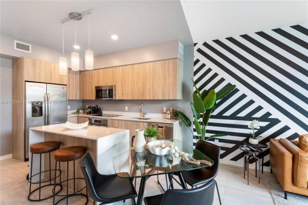 Quadro, 3900 Biscayne Blvd #S-314, Miami, Florida 33137, image 1