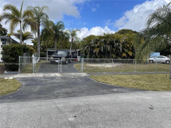 Palmetto Country Club Estates, 9781 SW 159th St, Palmetto Estates, Florida 33157, image 2