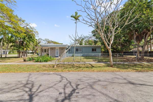 Primrose Park, 12955 NE 11th Ave, North Miami, Florida 33161, image 1