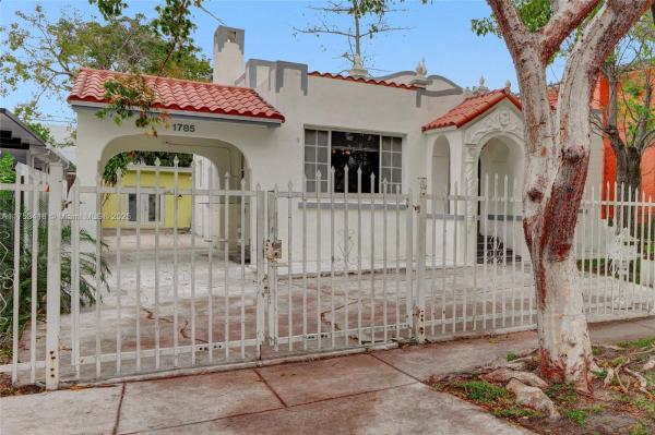 Shenandoah, 1785 SW 10th St, Miami, Florida 33135, image 1