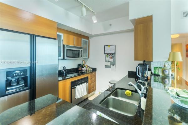 One Miami West, 325 S Biscayne Blvd #3817, Miami, Florida 33131, image 1