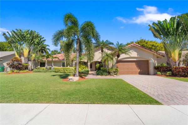 Ridgeview Lake Estates, 10301 SW 18th St, Davie, Florida 33324, image 1
