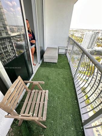 Opera Tower, 1750 N Bayshore Dr #2905, Miami, Florida 33132, image 1