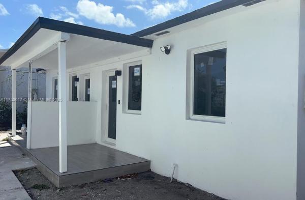 Airport Vista, 1013 NW 1st Ave, Hallandale Beach, Florida 33009, image 1
