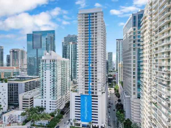 The Club At Brickell Bay, 1200 Brickell Bay Dr #4019, Miami, Florida 33131, image 1