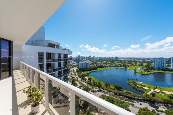 Hamptons West, 20281 E Country Club Dr #PH-3, Aventura, Florida 33180, image 3