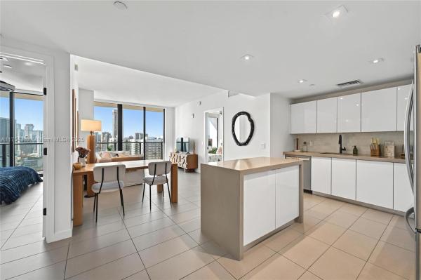 Canvas, 1600 NE 1st Ave #3408, Miami, Florida 33132, image 1