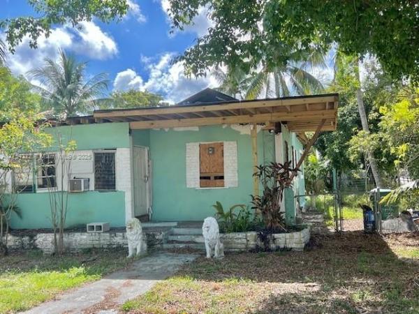 1096 NW 106th St, Unincorporated Dade County, Florida 33150, image 1