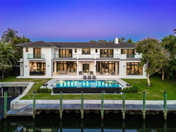 Coral Gables Country Club, 4424 Granada Blvd, Coral Gables, Florida 33146, image 1