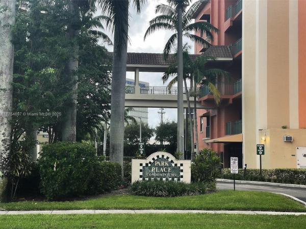 Park Place, 1610 Presidential Way #205, West Palm Beach, Florida 33401, image 1