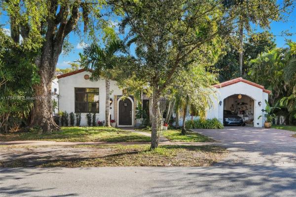Coconut Grove, 322 Viscaya Ave, Coral Gables, Florida 33134, image 1