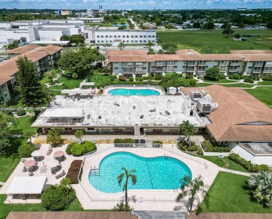 Mar-Len Gardens, 17090 NE 14th Ave #312, North Miami Beach, Florida 33162, image 1