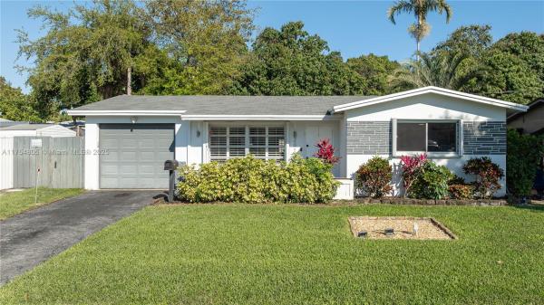Delcrest Manor, 2015 N 58th Ave, Hollywood, Florida 33021, image 1