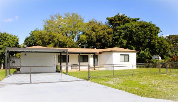 1625 NW 147th St Dr, Unincorporated Dade County, Florida 33167, image 1