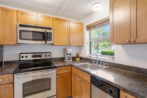 Sunrise Lakes 3, 8920 Sunrise Lakes Blvd #101, Sunrise, Florida 33322, image 1