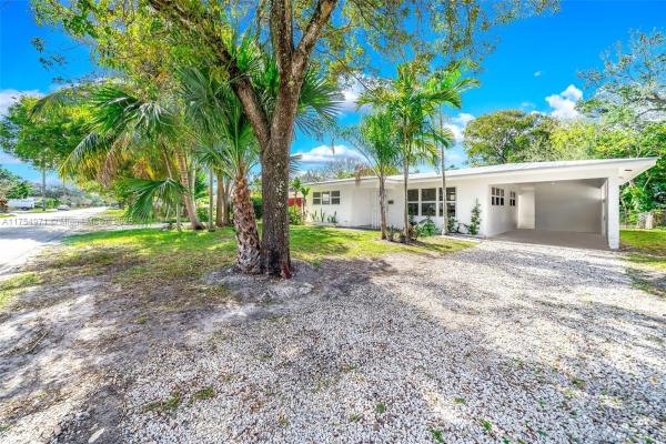 Robertson Park, 209 SW 18th Ave, Fort Lauderdale, Florida 33312, image 1
