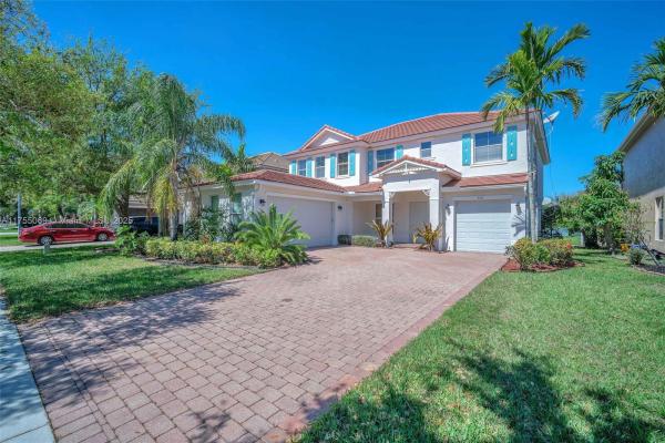 Bay Tree, 9345 Madewood Ct, Royal Palm Beach, Florida 33411, image 1