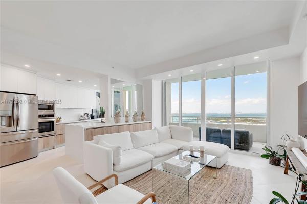 Three Tequesta Point, 848 Brickell Key Dr #4002, Miami, Florida 33131, image 1