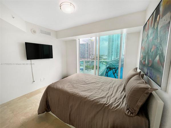 Brickell On The River South Tower, 41 SE 5 St #916, Miami, Florida 33131, image 1