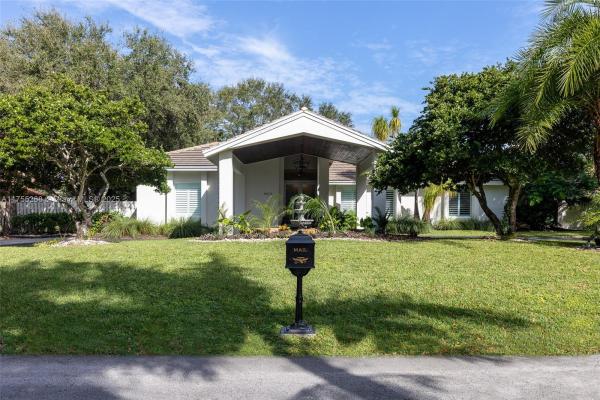 Live Oak Estates, 8513 SW 169th Ter, Palmetto Bay, Florida 33157, image 1
