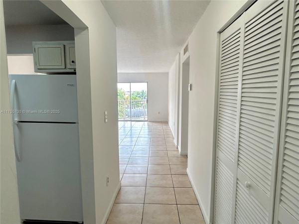 Colonial Apartments, 1085 W 68th St #210, Hialeah, Florida 33014, image 1