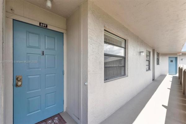 Colony Point, 1000 Colony Point Cir #507, Pembroke Pines, Florida 33026, image 1