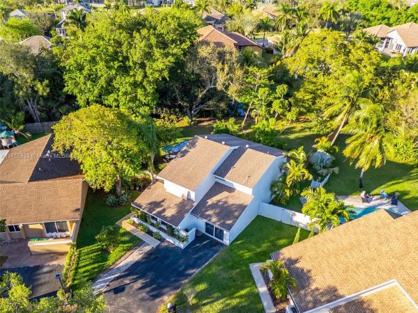 Woods Of Rolling Hills, 8211 SW 39th Ct, Davie, Florida 33328, image 1