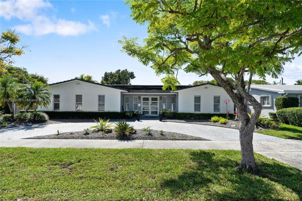 2382 NE 197th St, Miami, Florida 33180, image 1