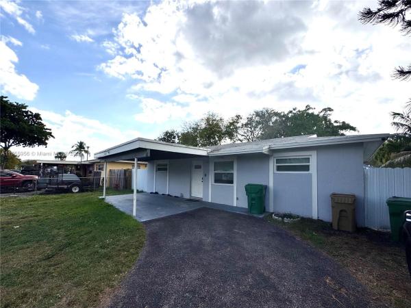 Davie Manor, 4161 SW 56th Ave, Davie, Florida 33314, image 1
