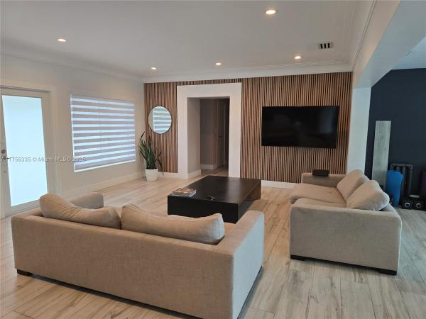 Hollywood Lakes, 1230 Jefferson St, Hollywood, Florida 33019, image 3