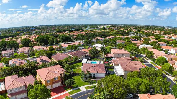 2122 NE 39th Ter, Unincorporated Dade County, Florida 33033, image 1