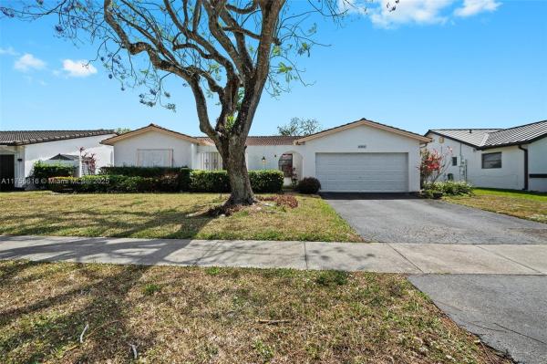 Nob Hill Estates, 10500 NW 5th St, Plantation, Florida 33324, image 1