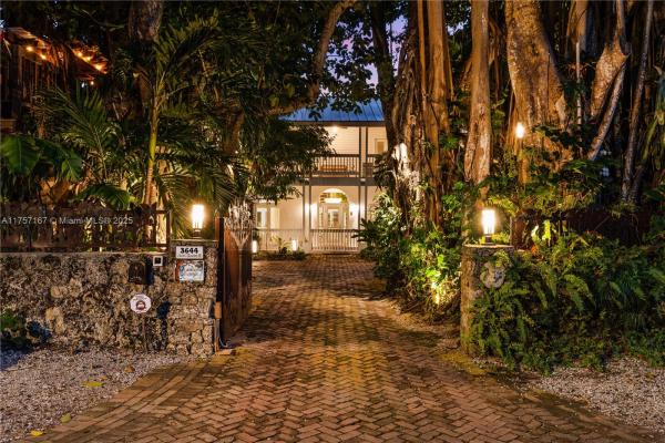 Ewanton Heights, 3644 Saint Gaudens Rd, Miami, Florida 33133, image 1