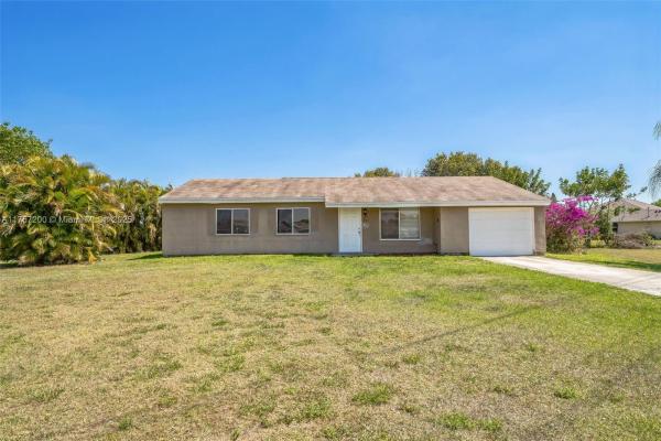 301 SE Whitmore Dr, Port St. Lucie, Florida 34984, image 1