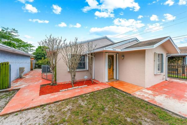 Golden Gardens, 3686 NW 188th St, Miami Gardens, Florida 33056, image 1
