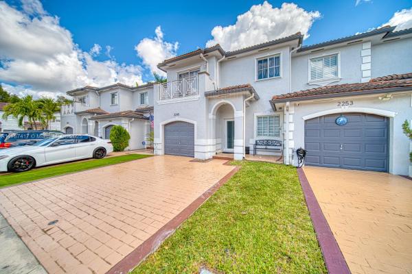 Coral Lakes Kingdom, 2245 SW 147th Ct #2245, University Park, Florida 33185, image 2