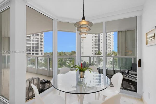South Tower At The Point, 21055 NE 37th Ave #902, Aventura, Florida 33180, image 3